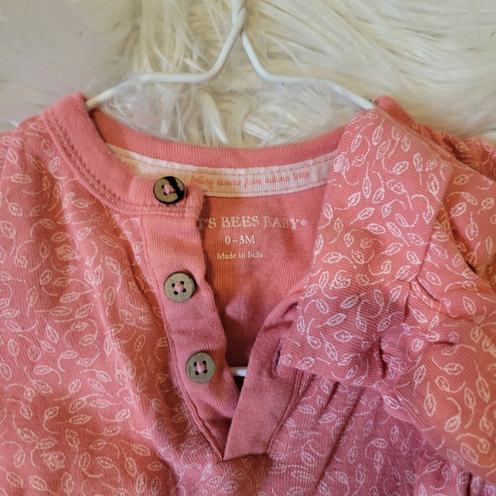 Burts Bees Ruffle with hat - Picture 2 of 2
